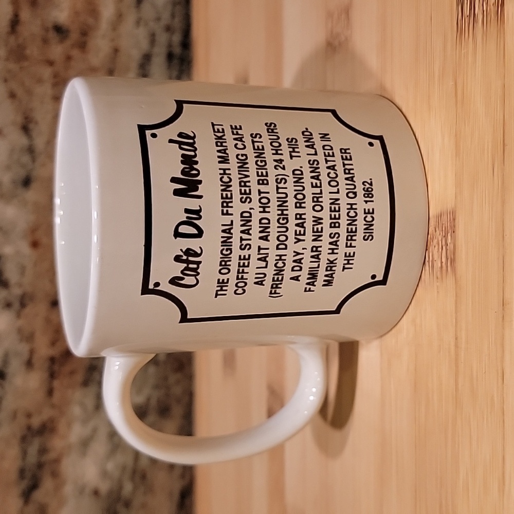 Cafe Du Monde Coffee Mug New Orleans LA Original French Quarter Beignets - Picture 2 of 3